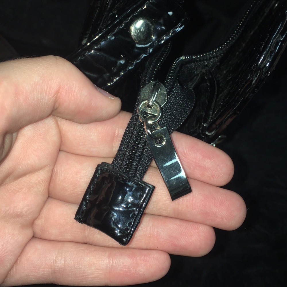 Guess purse - Picture 6 of 8